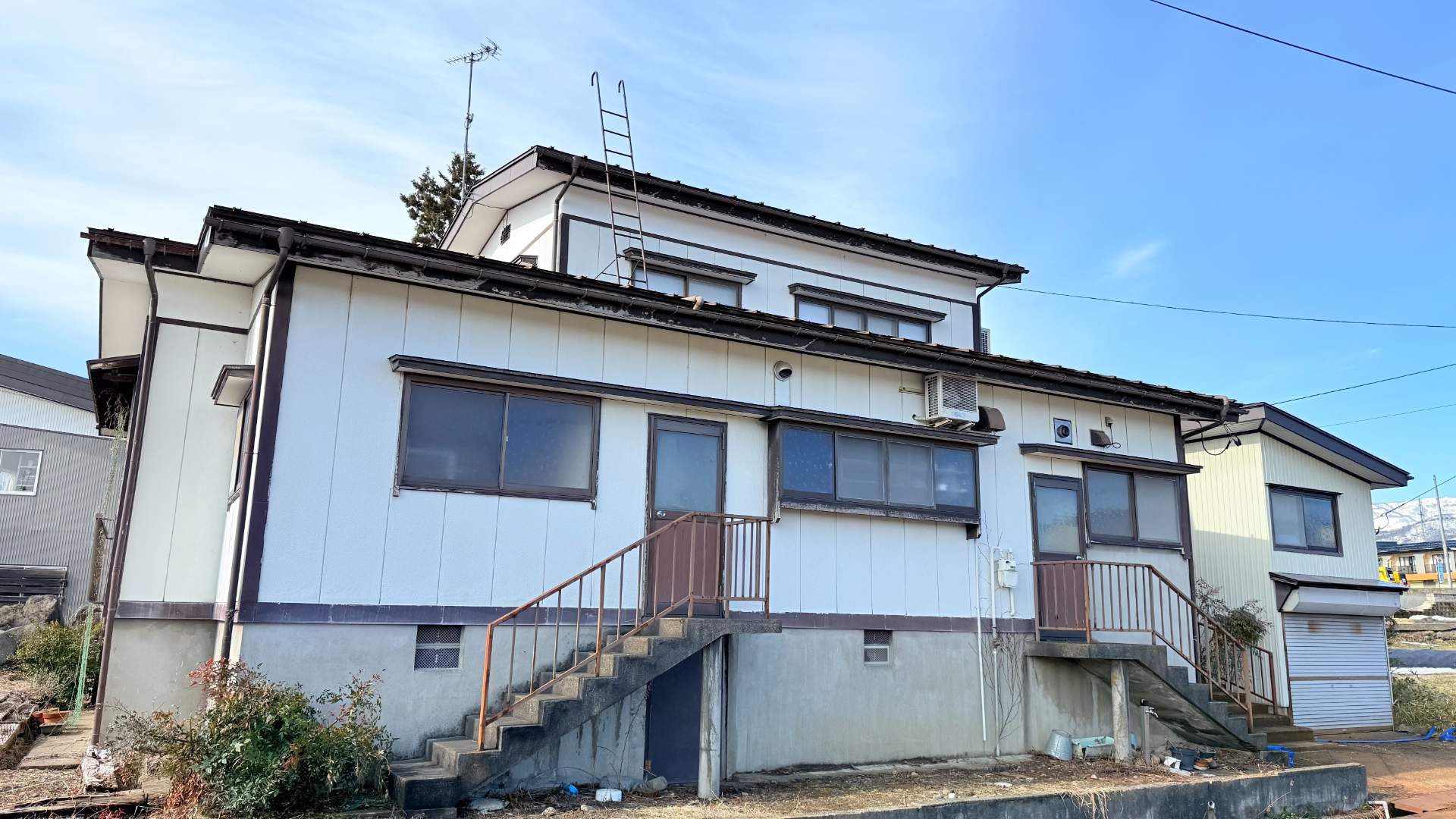 Arai - Great potential property